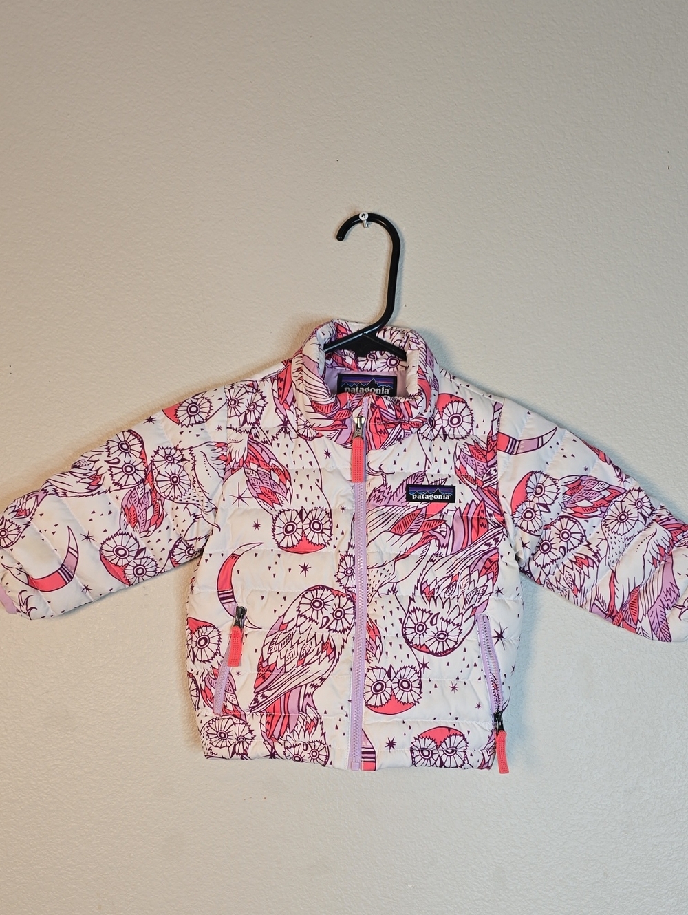Patagonia Kids White and Pink Owl Print Puffer Jacket Size 6- 12 Months